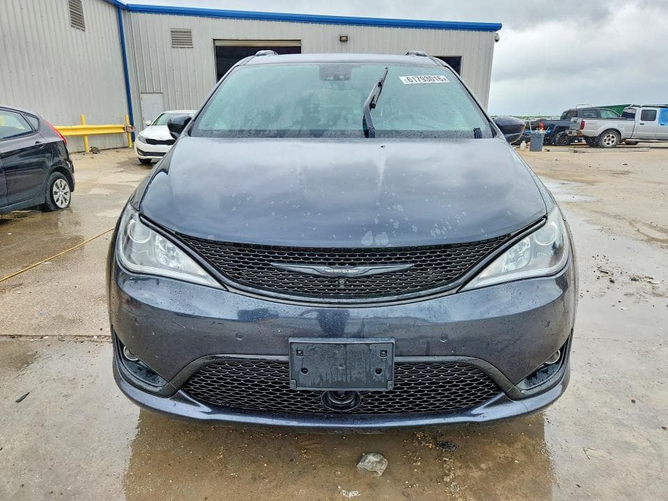 2019 CHRYSLER PACIFICA TOURING L PLUS 5