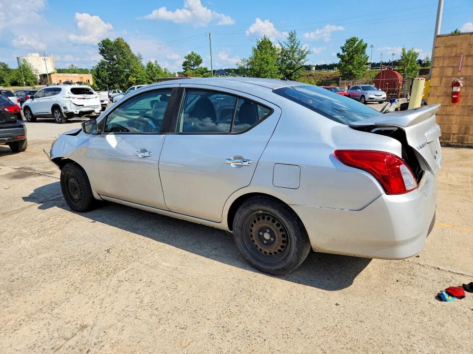 2017 NISSAN VERSA 1.6 SV 2