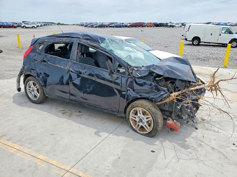 2019 FORD FIESTA SE 4