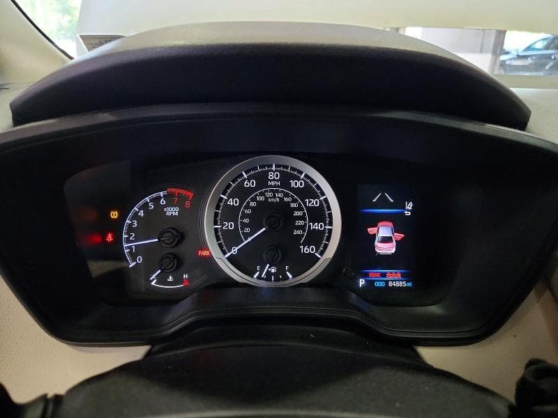 2021 TOYOTA COROLLA LE 9
