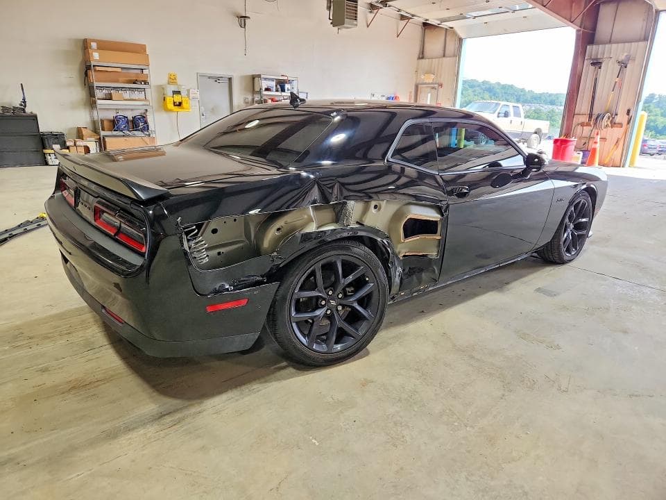2023 DODGE CHALLENGER R/T 3