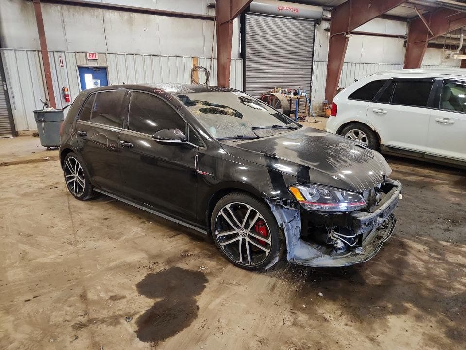2017 VOLKSWAGEN GTI SPORT 4