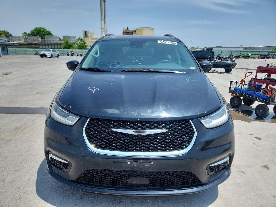 2021 CHRYSLER PACIFICA TOURING 5