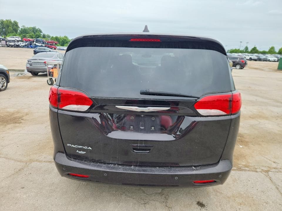 2017 CHRYSLER PACIFICA TOURING 6