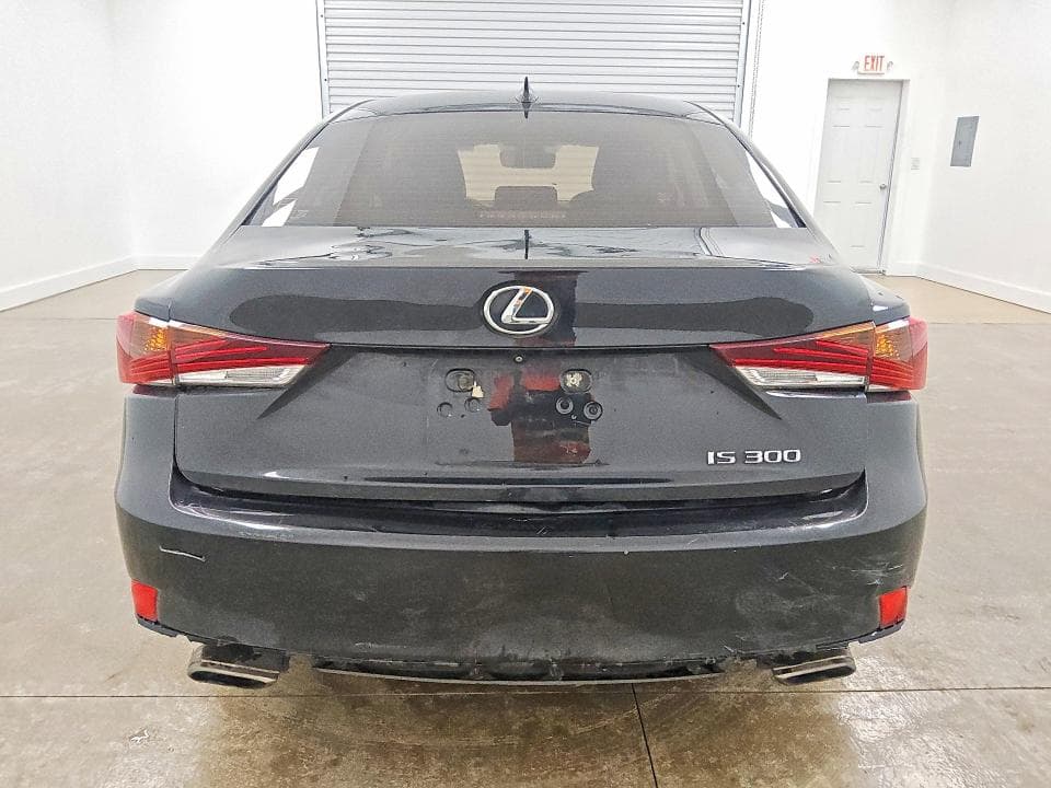 2018 LEXUS IS 300 6