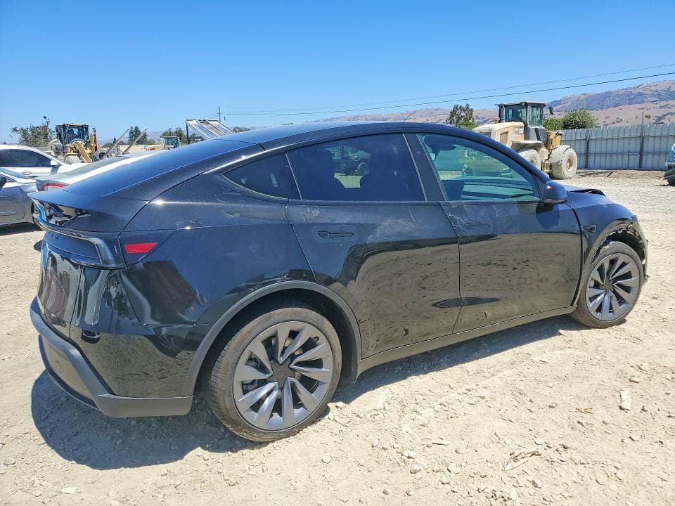 2026 TESLA MODEL Y 3