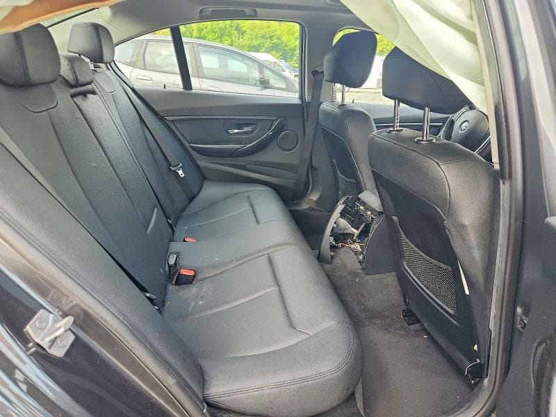 2018 BMW 320 XI 10