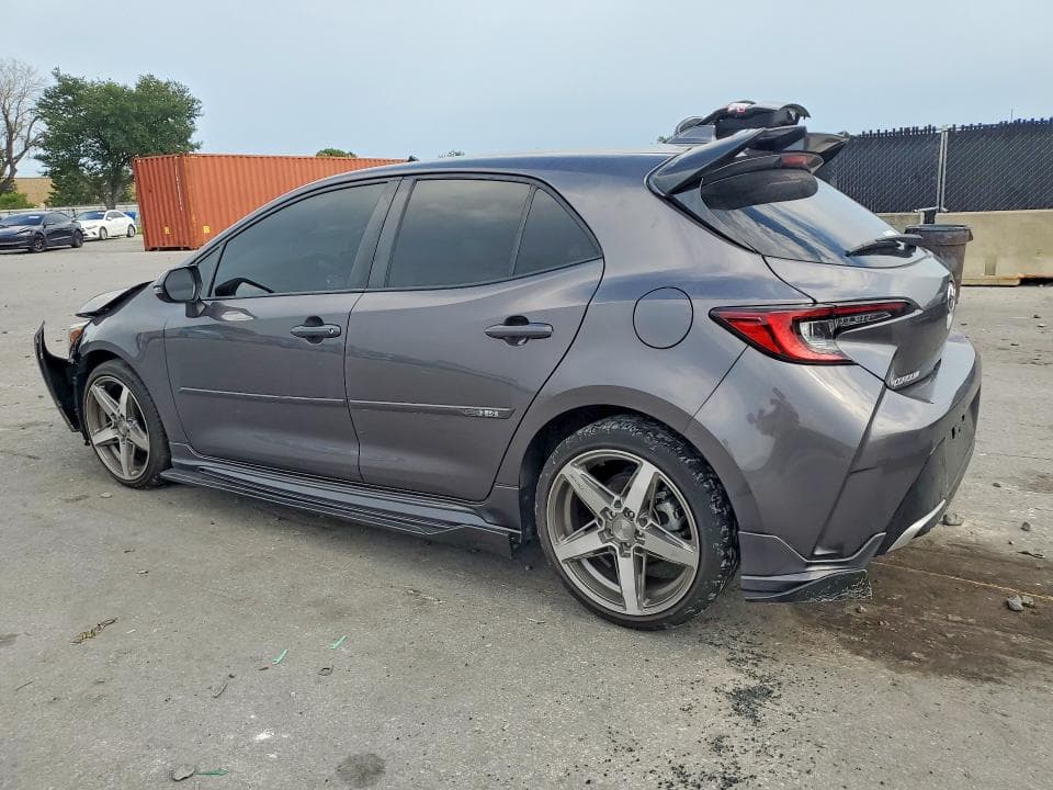 2023 TOYOTA COROLLA XSE 2