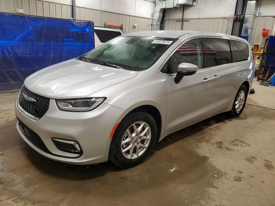 2023 CHRYSLER PACIFICA TOURING L - 1
