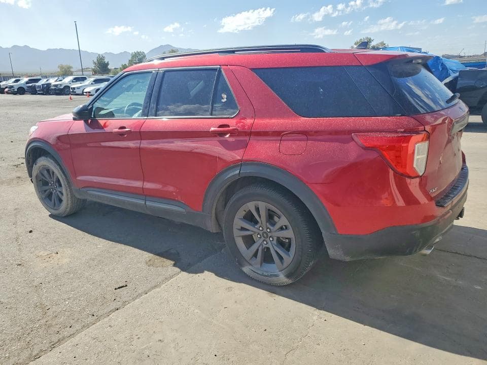 2023 FORD EXPLORER XLT 2