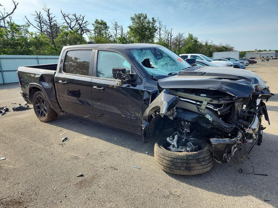 2026 RAM 1500 LARAMIE 4