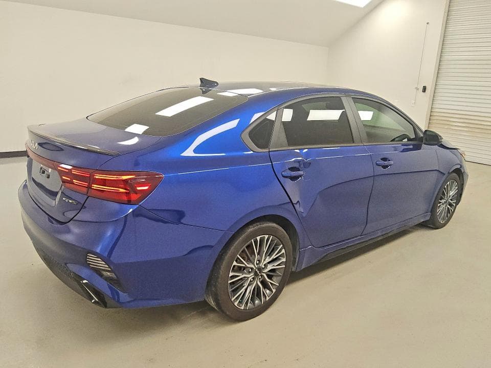 2024 KIA FORTE GT LINE 3