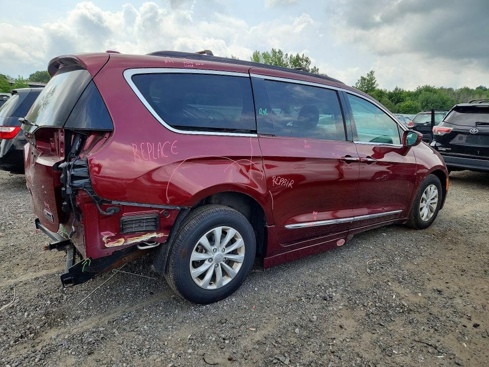 2017 CHRYSLER PACIFICA TOURING L 3