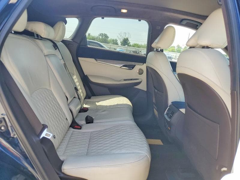 2019 INFINITI QX50 ESSENTIAL 11