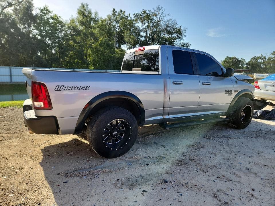 2019 RAM 1500 CLASSIC SLT 3