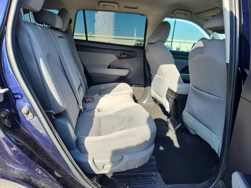 2023 TOYOTA HIGHLANDER LE 11