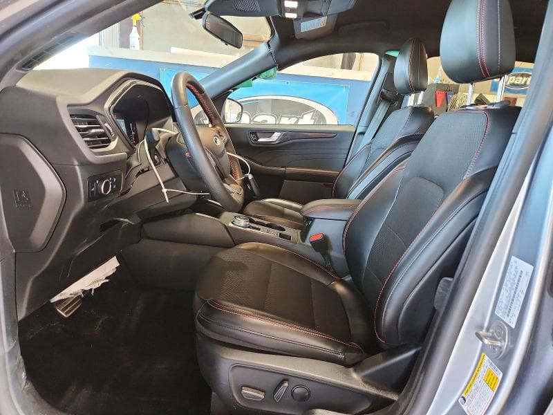 2024 FORD ESCAPE ST LINE 7
