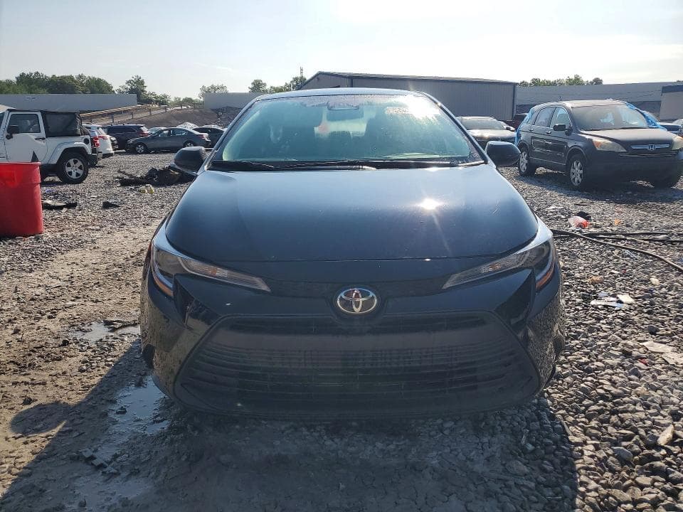 2026 TOYOTA COROLLA LE 5