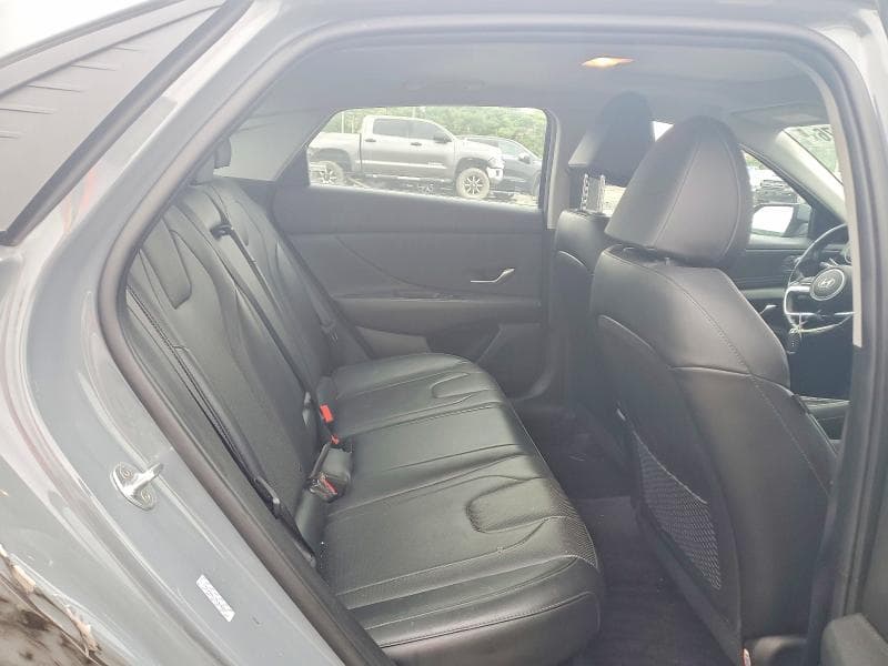 2022 HYUNDAI ELANTRA LIMITED 10