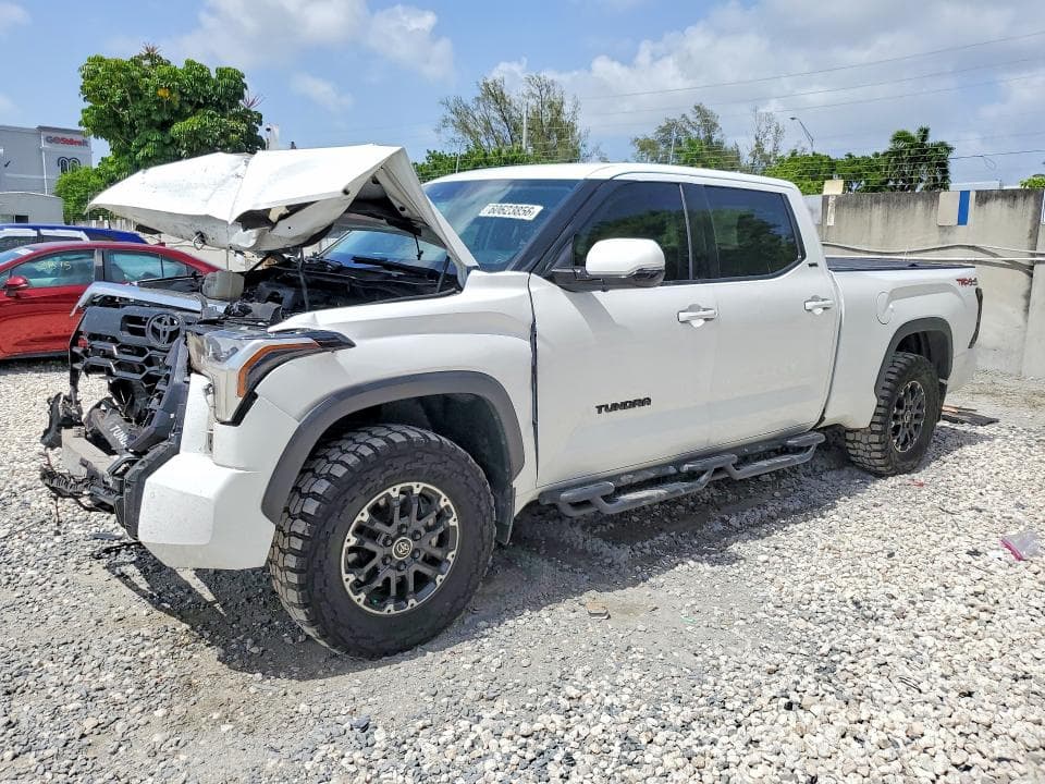 2022 TOYOTA TUNDRA CREWMAX SR5 - 1