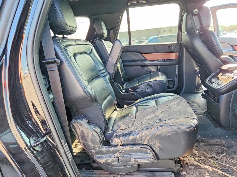 2021 LINCOLN NAVIGATOR L RESERVE 11
