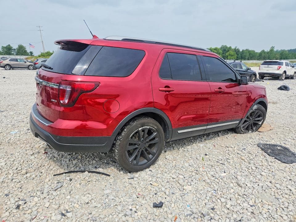 2018 FORD EXPLORER XLT 3