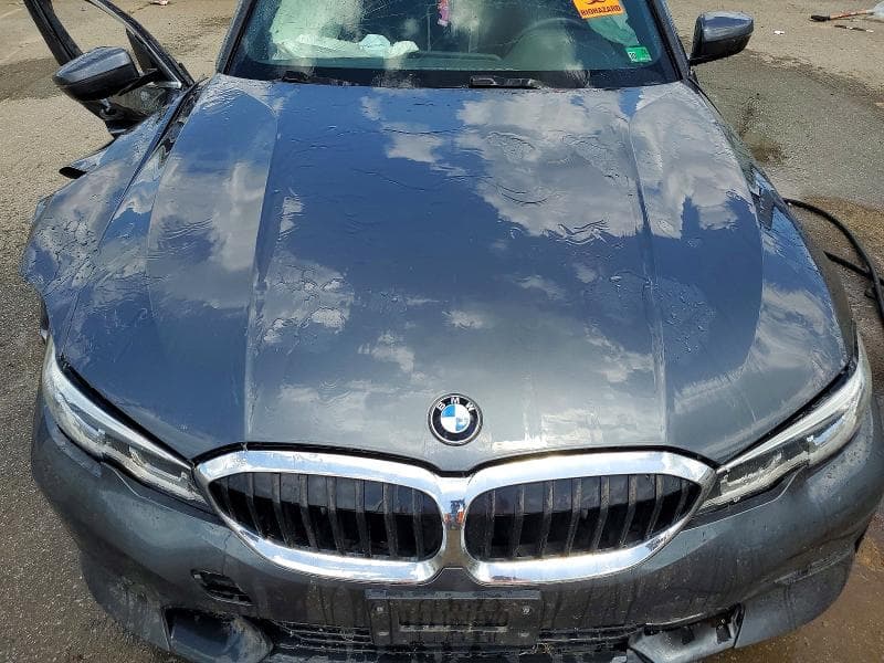 2021 BMW 330E 11