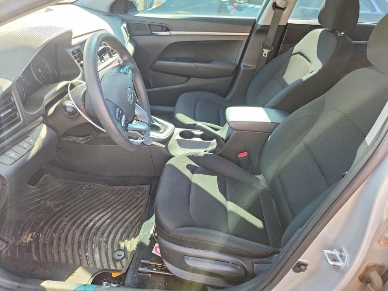 2020 HYUNDAI ELANTRA SE 7