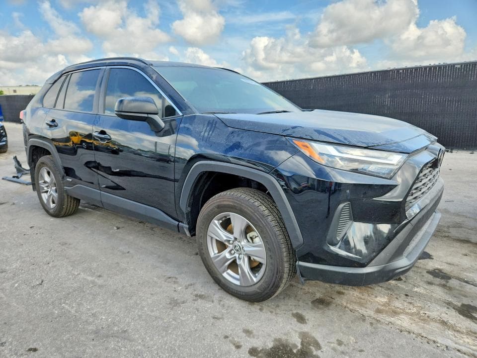 2025 TOYOTA RAV4 LE 4