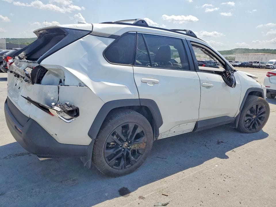 2024 TOYOTA RAV4 XLE PREMIUM 3