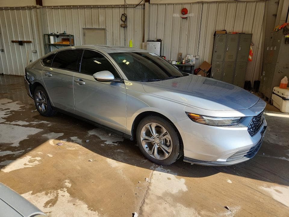 2024 HONDA ACCORD EX 4