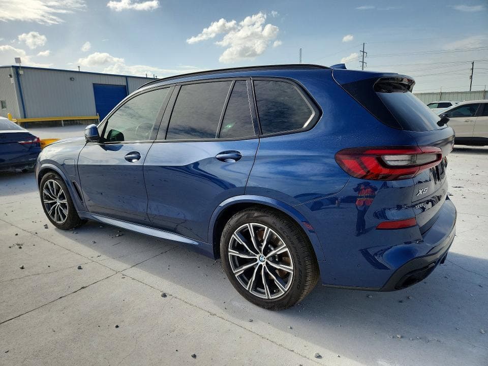 2021 BMW X5 XDRIVE45E 2