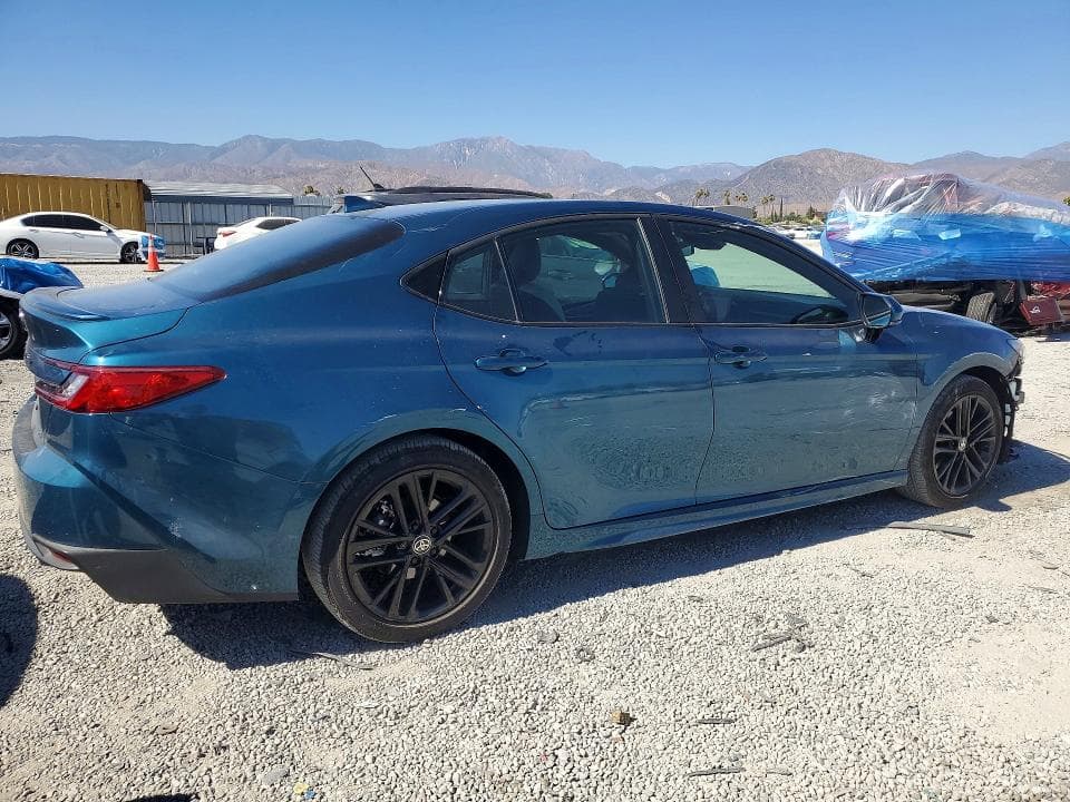 2026 TOYOTA CAMRY SE 3
