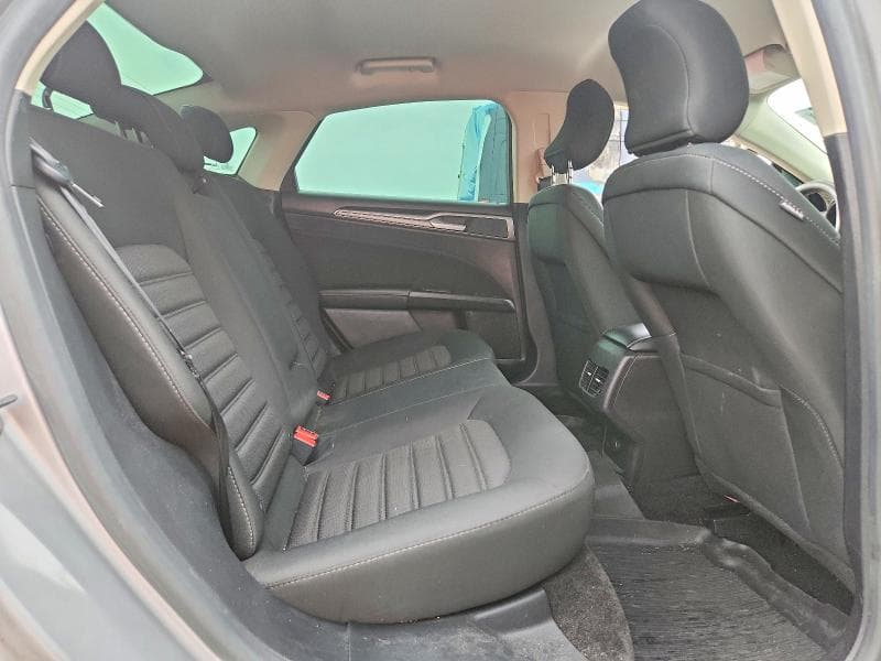 2018 FORD FUSION SE 10