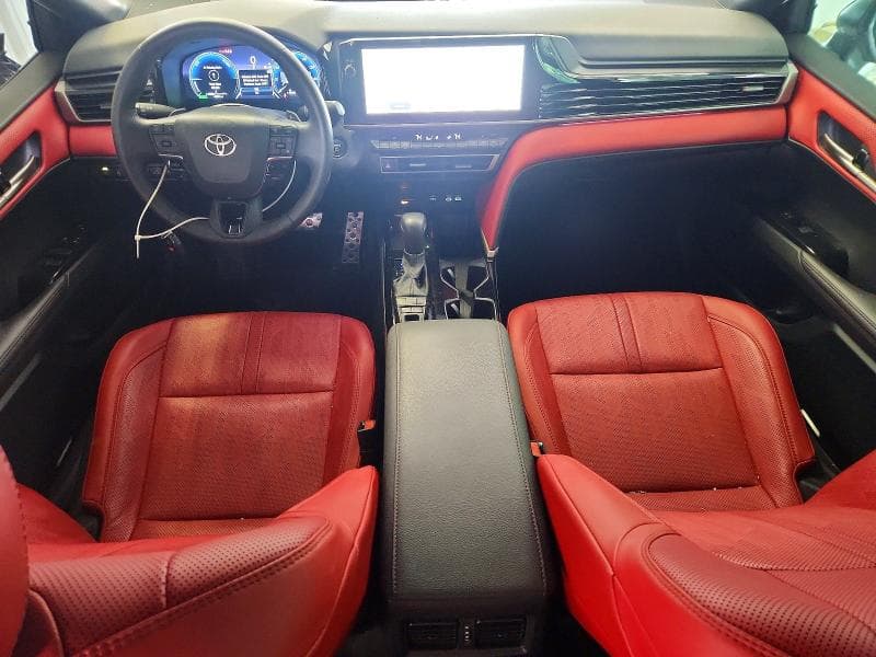 2025 TOYOTA CAMRY XSE 8