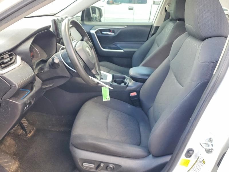 2021 TOYOTA RAV4 XLE 7