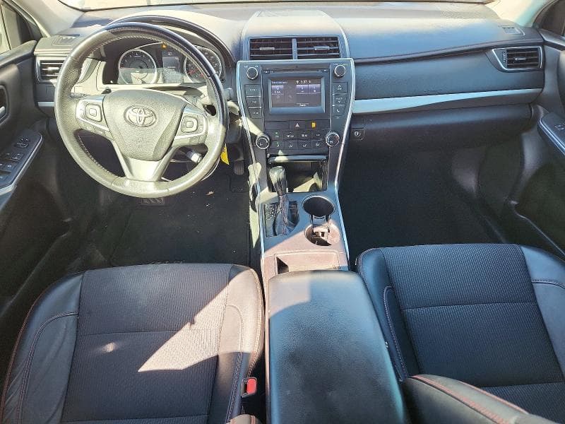 2017 TOYOTA CAMRY SE 8