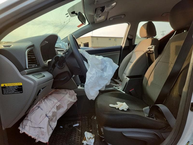 2018 HYUNDAI ELANTRA SE 7