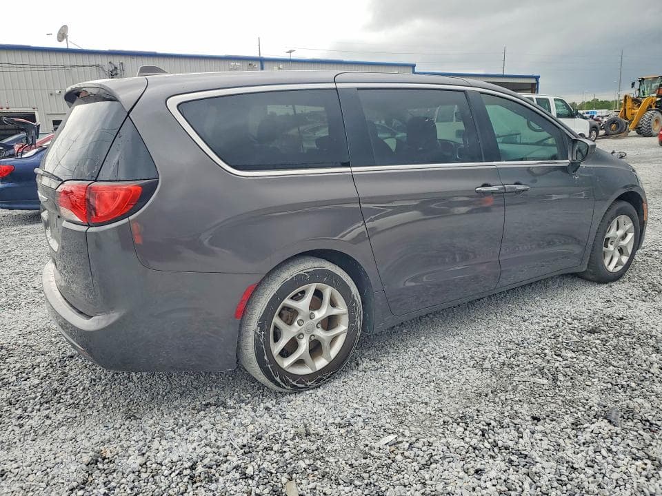 2018 CHRYSLER PACIFICA TOURING PLUS 3