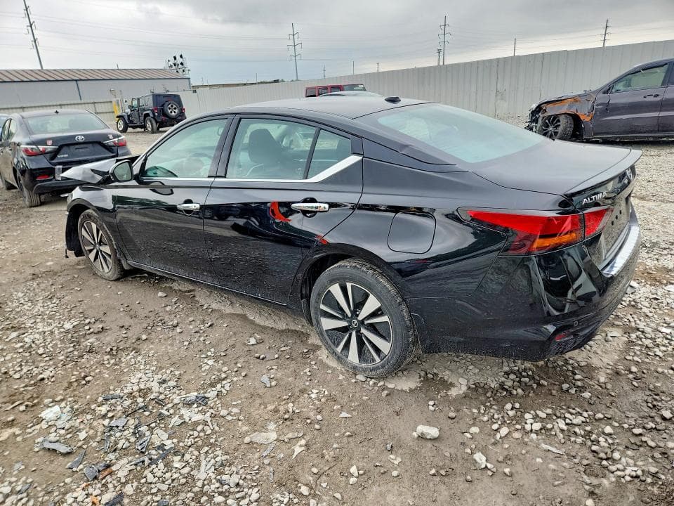 2020 NISSAN ALTIMA SV 2