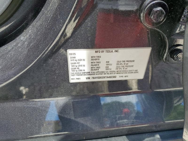 2026 TESLA MODEL Y 12