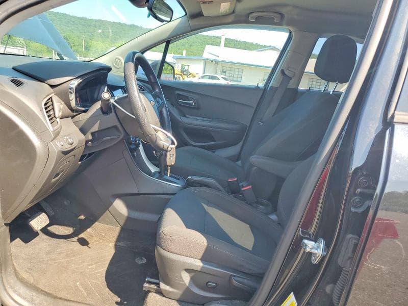 2020 CHEVROLET TRAX LS 7