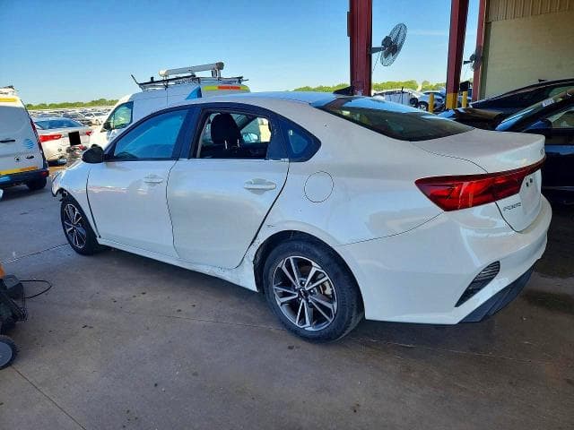 2022 KIA FORTE LXS 2