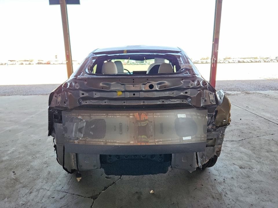 2026 TESLA MODEL Y 6