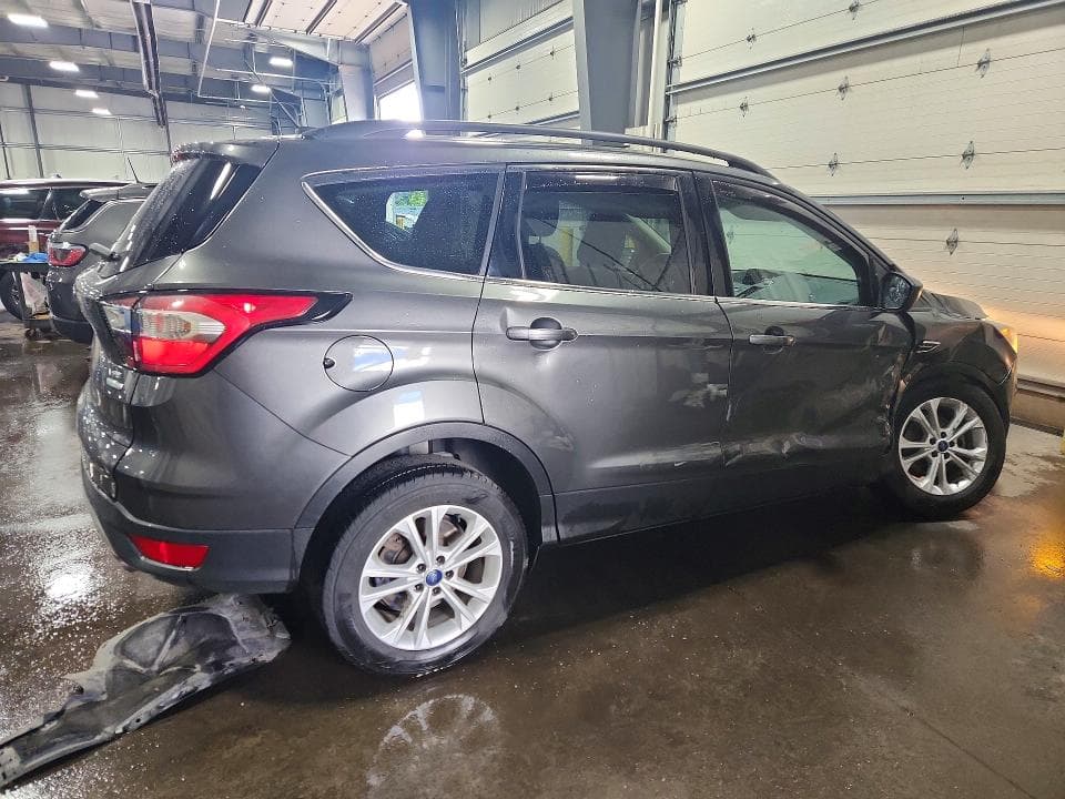 2018 FORD ESCAPE SE 3