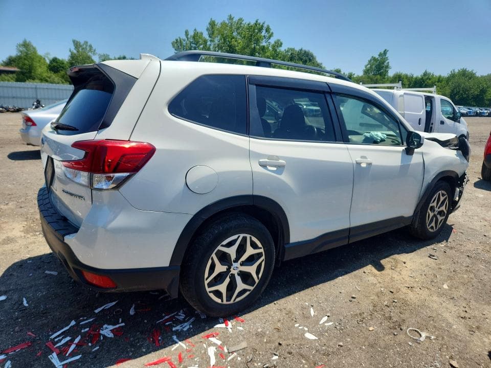 2019 SUBARU FORESTER PREMIUM 3