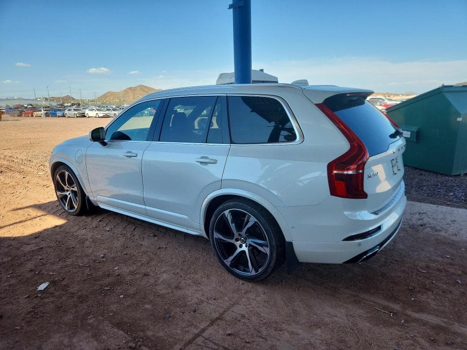 2018 VOLVO XC90 T8 2