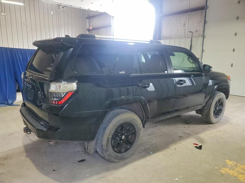 2021 TOYOTA 4RUNNER SR5 3