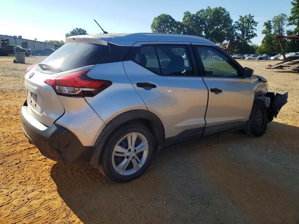2018 NISSAN KICKS S 3