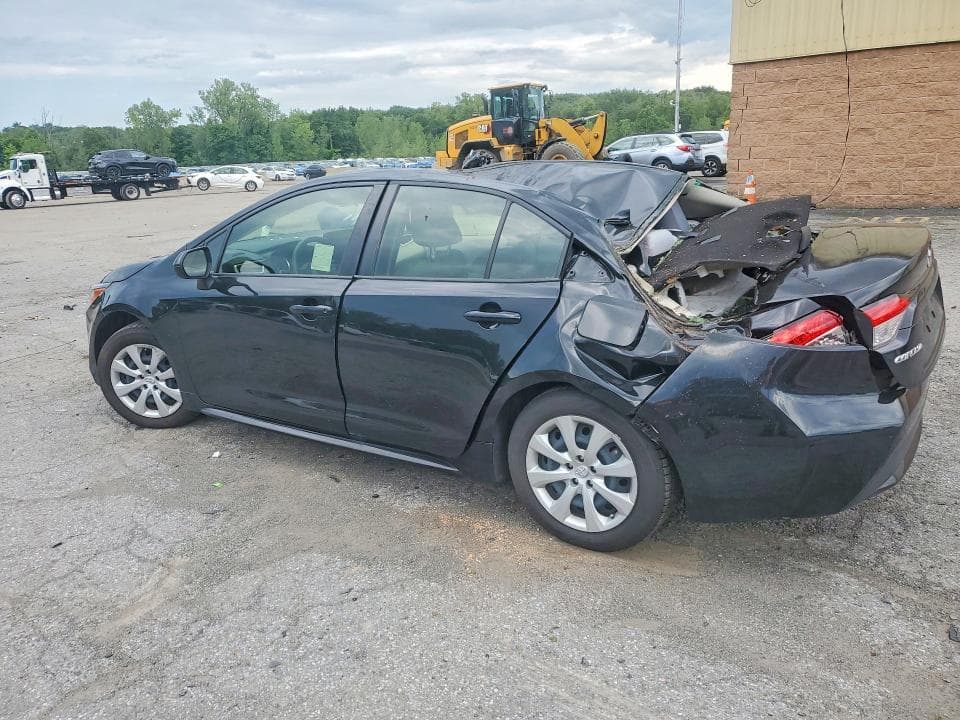 2022 TOYOTA COROLLA LE 2